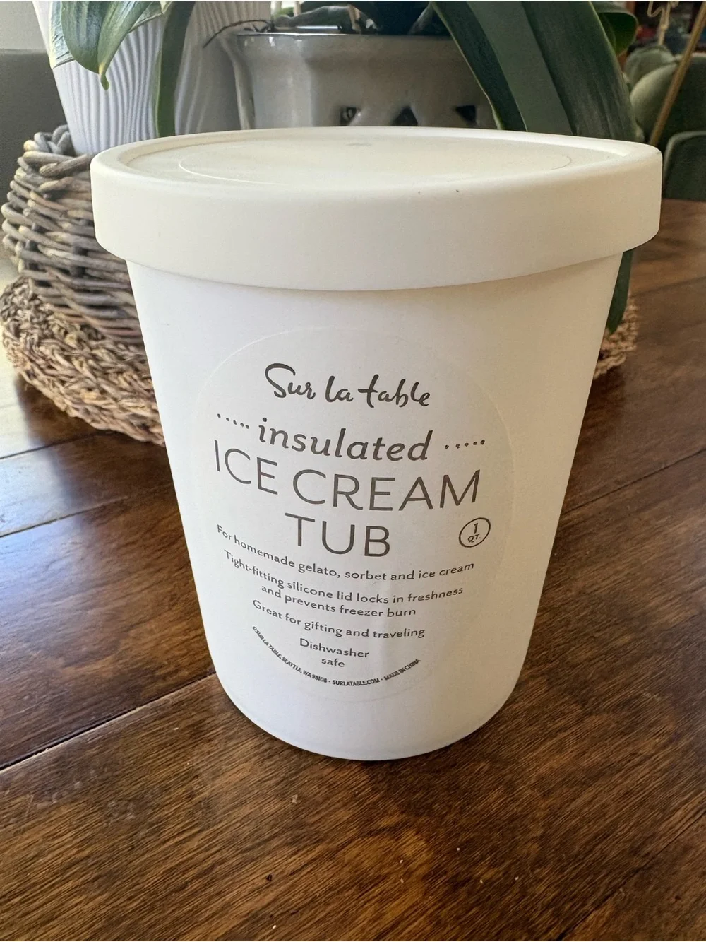 Sur La Table Insulated Ice Cream Tub 1Q Kitchen Freezer Storage